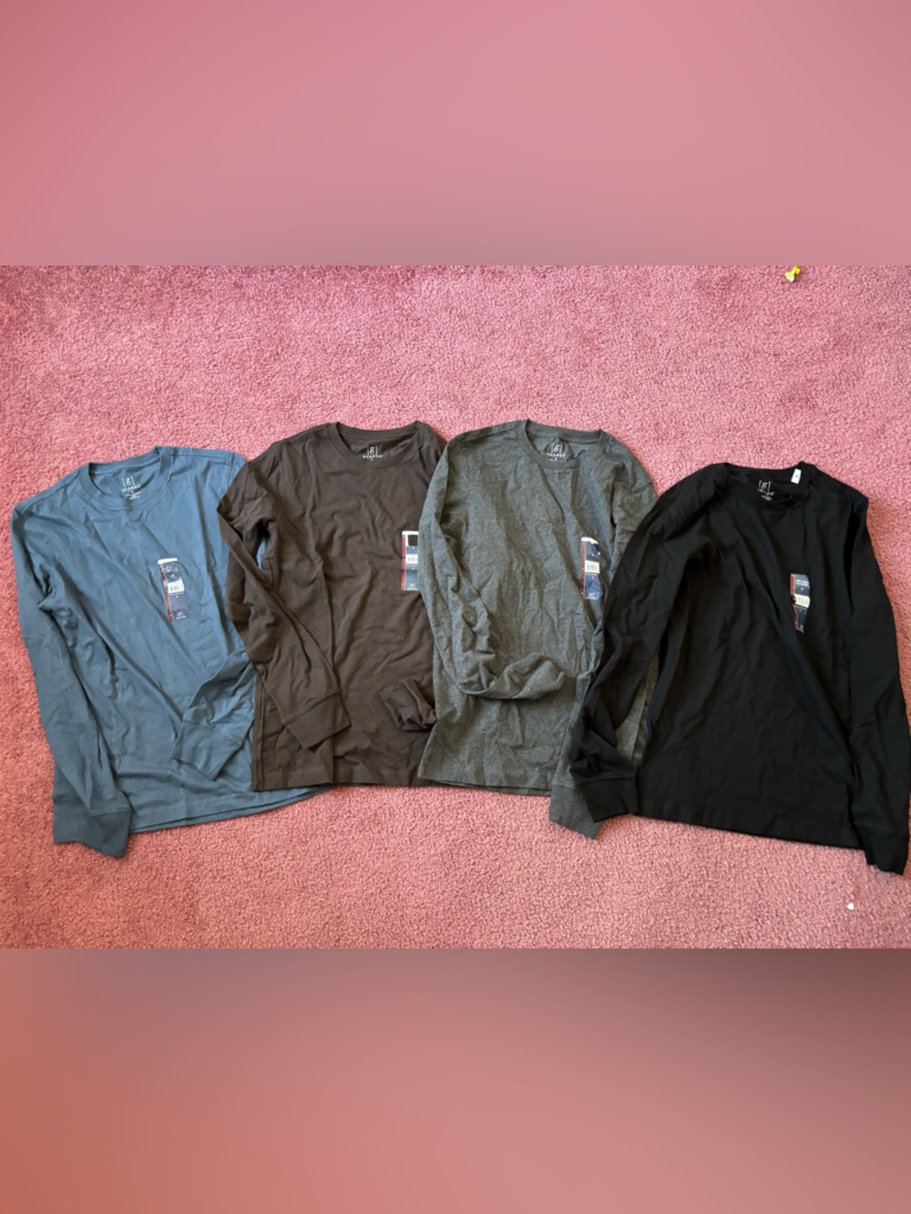 Men’s new size small long sleeves